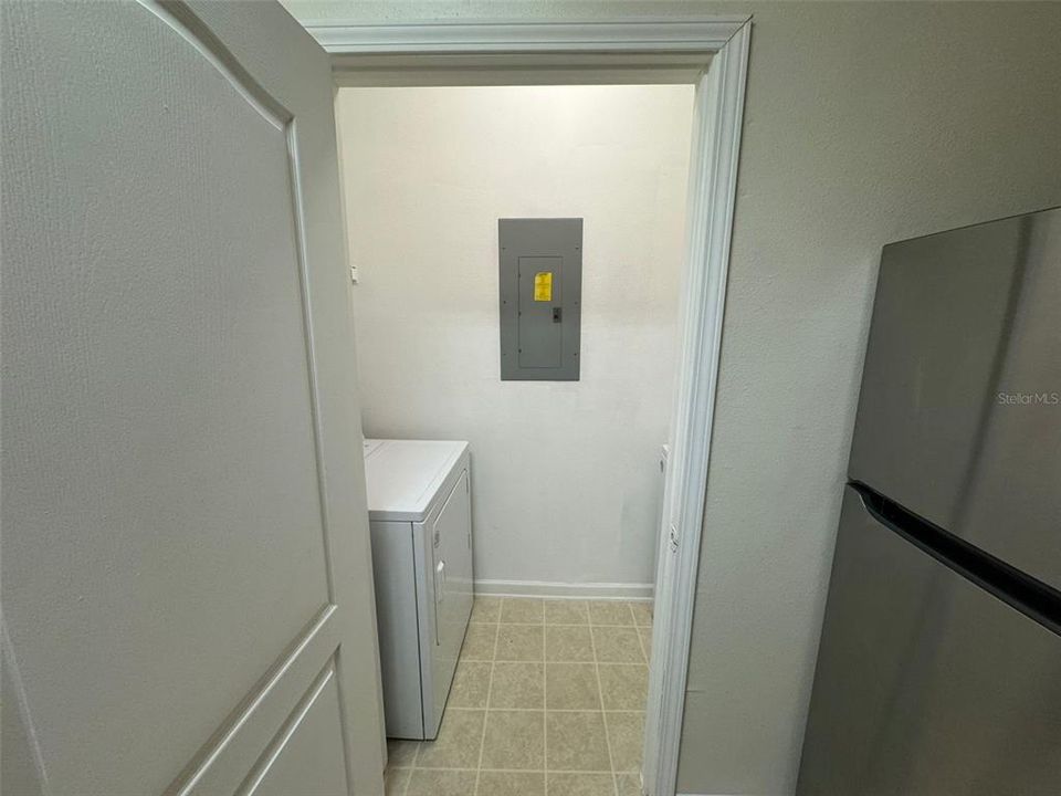 На продажу: $155,000 (1 спален, 1 ванн, 951 Квадратных фут)