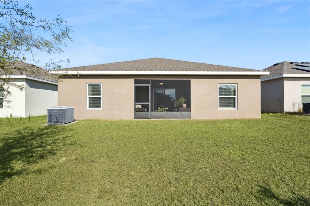 待售: $322,000 (4 贝兹, 2 浴室, 1819 平方英尺)