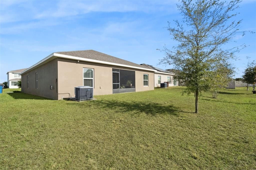 待售: $322,000 (4 贝兹, 2 浴室, 1819 平方英尺)