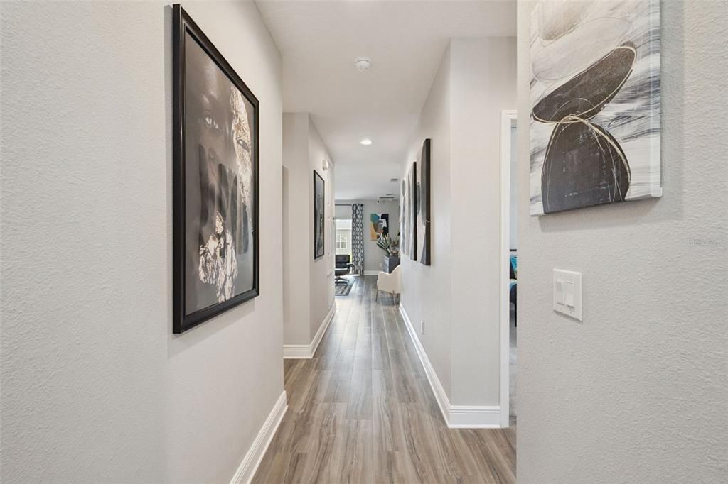 待售: $322,000 (4 贝兹, 2 浴室, 1819 平方英尺)