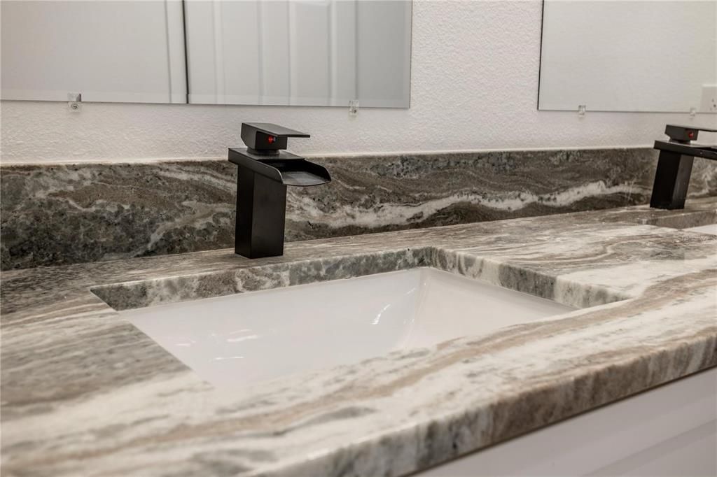 For Sale: $310,000 (3 beds, 2 baths, 1500 Square Feet)