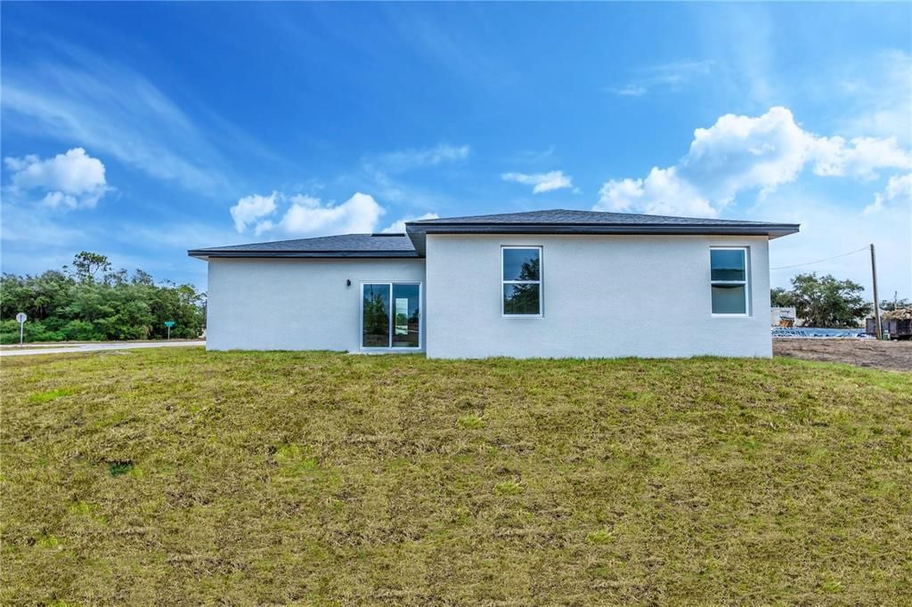 For Sale: $310,000 (3 beds, 2 baths, 1500 Square Feet)