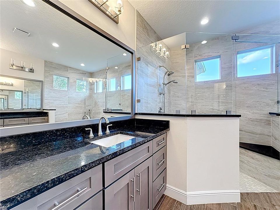 For Sale: $700,000 (4 beds, 3 baths, 2927 Square Feet)