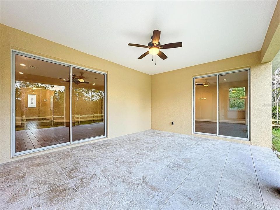 For Sale: $700,000 (4 beds, 3 baths, 2927 Square Feet)