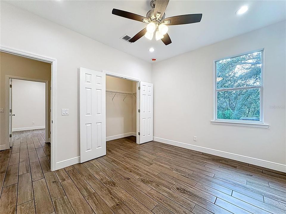 For Sale: $700,000 (4 beds, 3 baths, 2927 Square Feet)