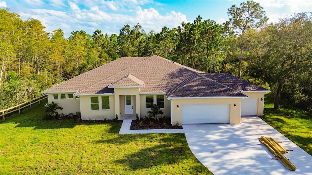 For Sale: $700,000 (4 beds, 3 baths, 2927 Square Feet)