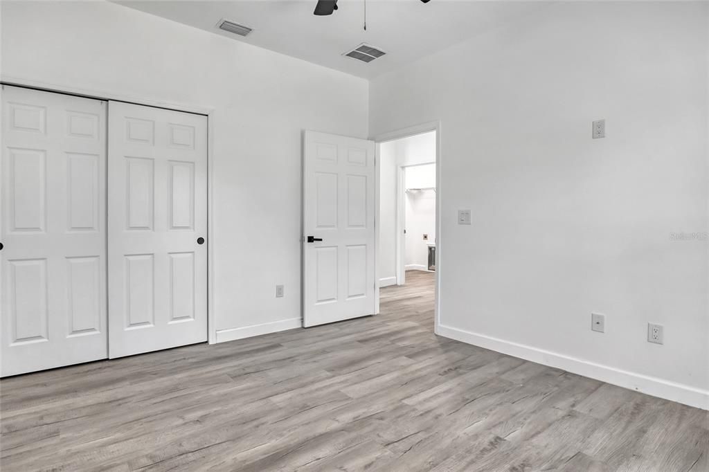 For Sale: $375,000 (4 beds, 2 baths, 1788 Square Feet)