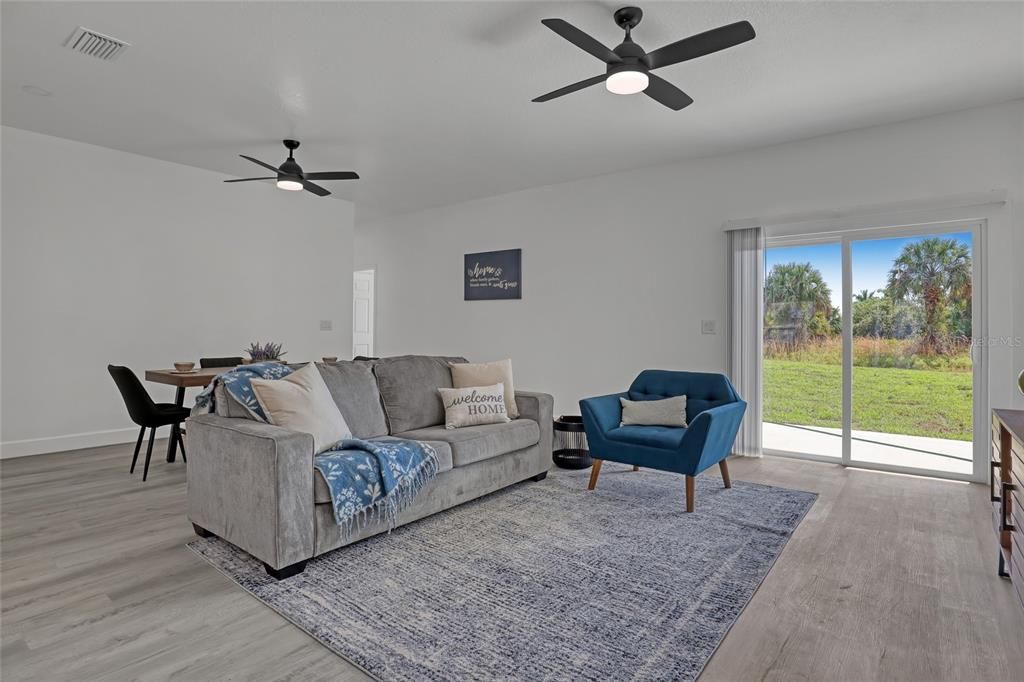 For Sale: $375,000 (4 beds, 2 baths, 1788 Square Feet)