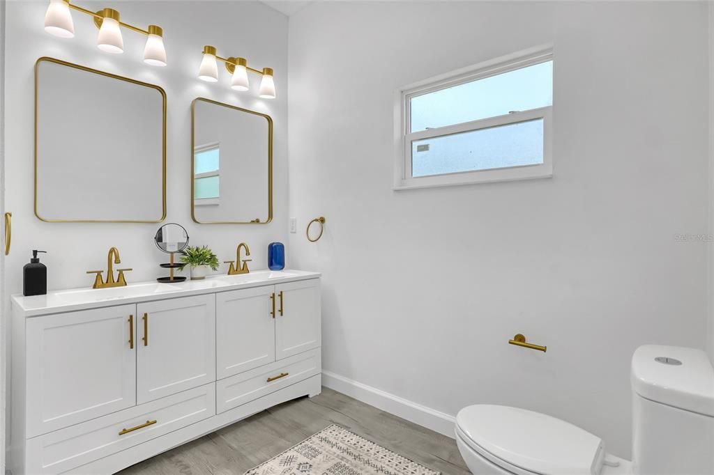 For Sale: $375,000 (4 beds, 2 baths, 1788 Square Feet)