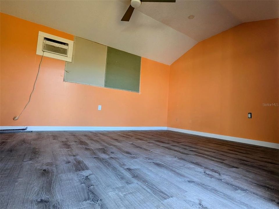 待售: $345,000 (2 贝兹, 2 浴室, 1209 平方英尺)