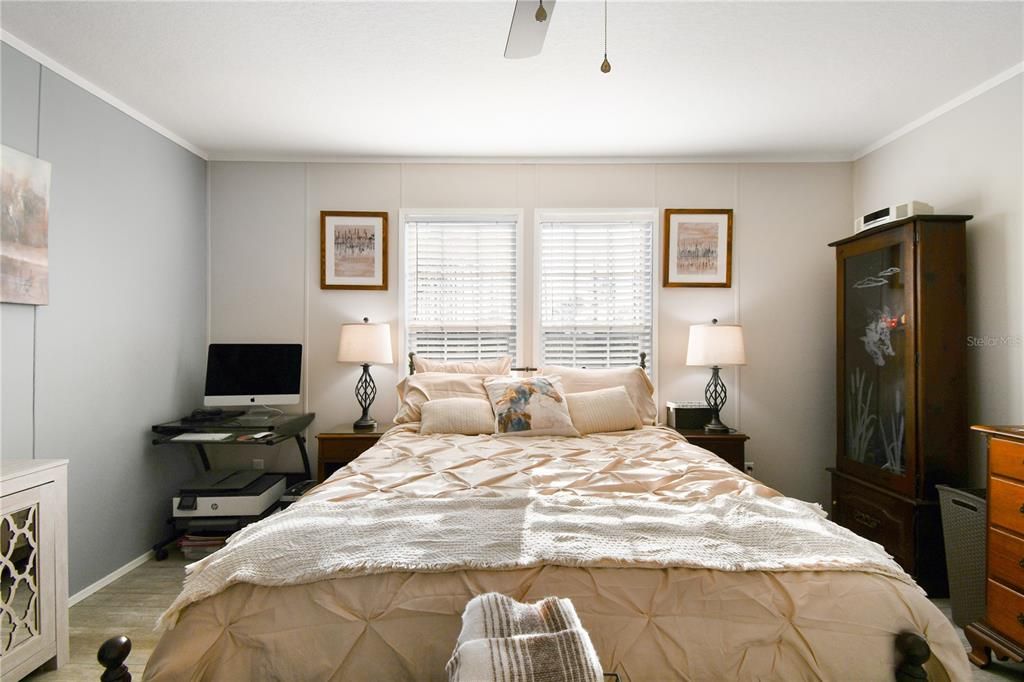 For Sale: $725,000 (4 beds, 3 baths, 1794 Square Feet)