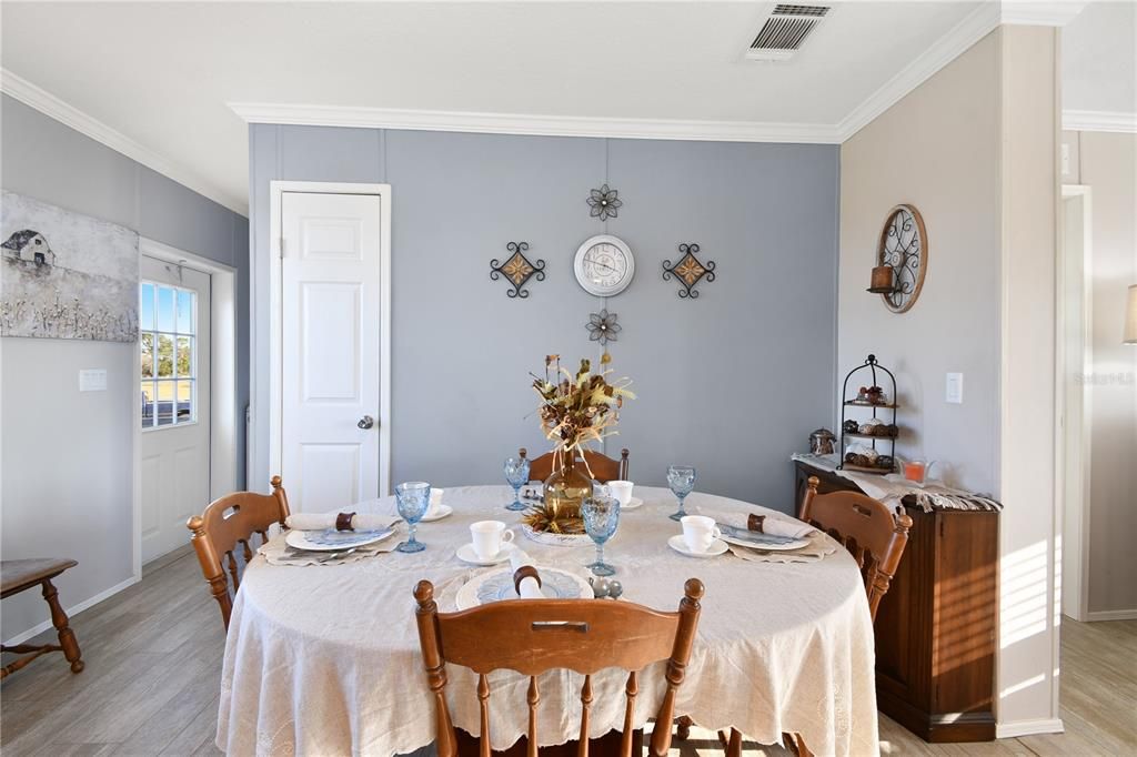 For Sale: $725,000 (4 beds, 3 baths, 1794 Square Feet)