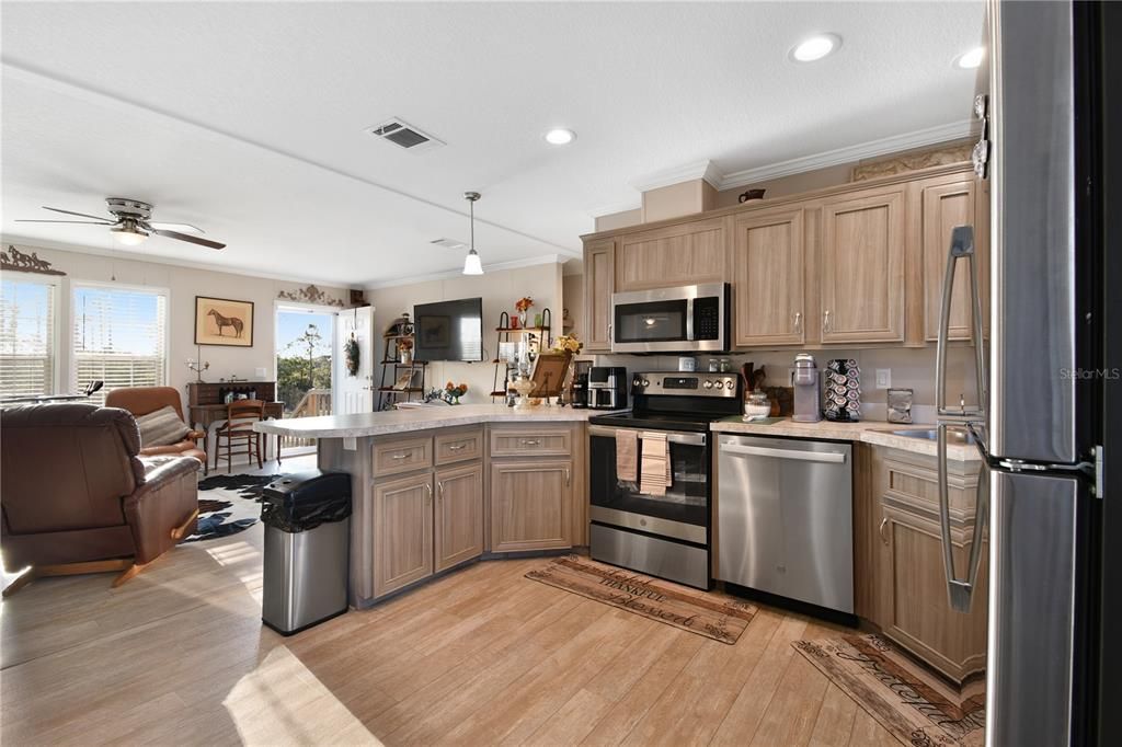 For Sale: $725,000 (4 beds, 3 baths, 1794 Square Feet)