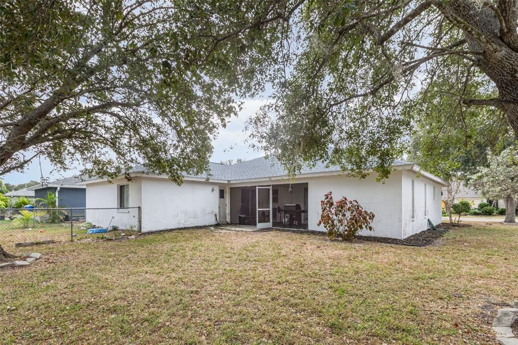 For Sale: $415,000 (3 beds, 2 baths, 1857 Square Feet)
