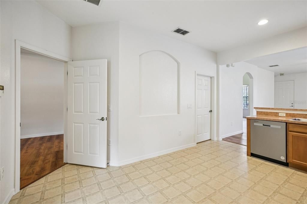 En Venta: $365,000 (2 camas, 2 baños, 1206 Pies cuadrados)