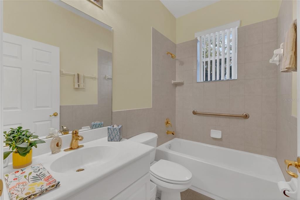 For Sale: $275,000 (3 beds, 2 baths, 1527 Square Feet)