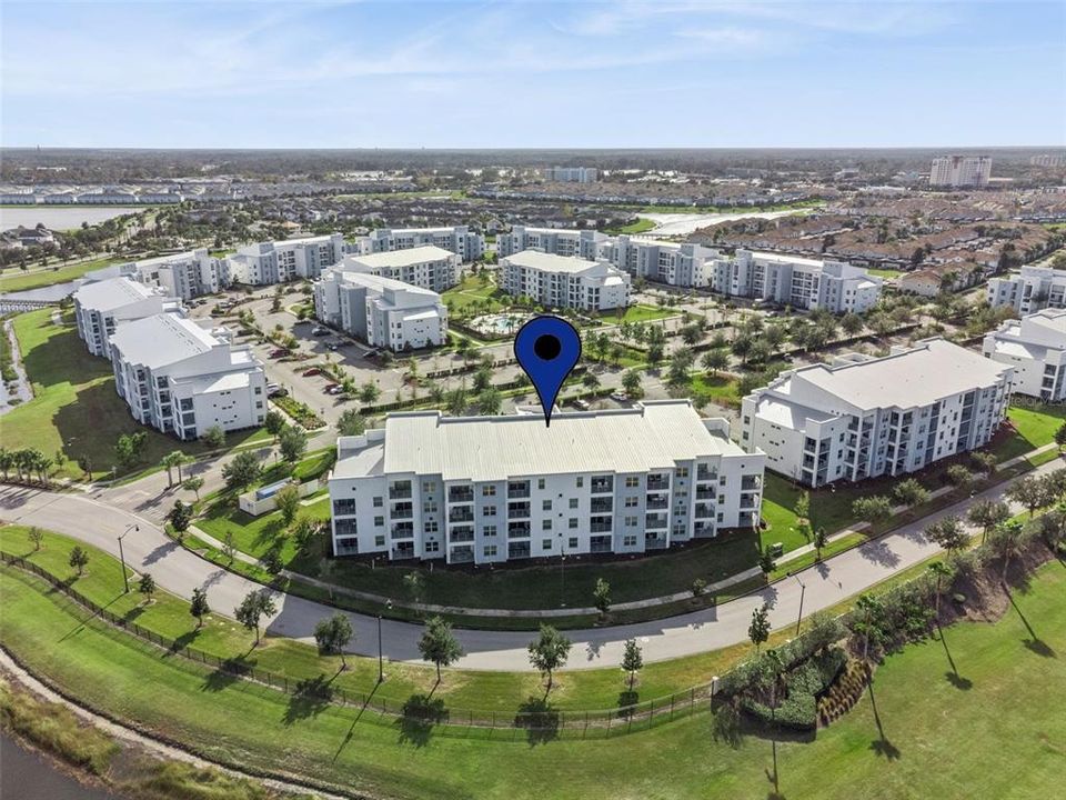 For Sale: $278,800 (2 beds, 2 baths, 1186 Square Feet)