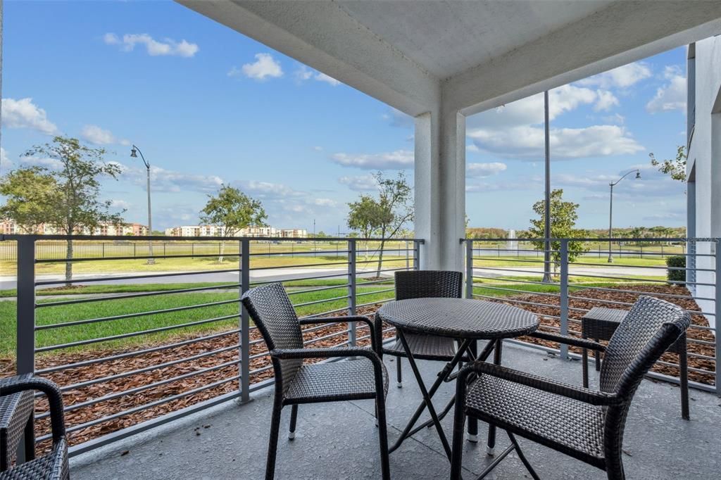 For Sale: $278,800 (2 beds, 2 baths, 1186 Square Feet)