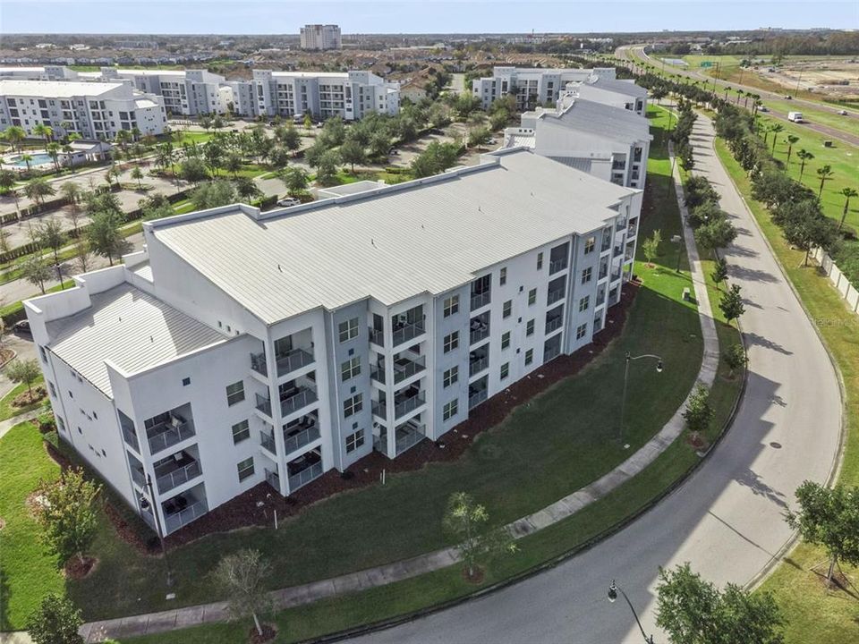 For Sale: $278,800 (2 beds, 2 baths, 1186 Square Feet)