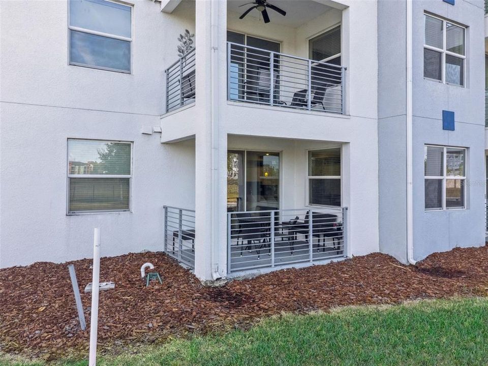 For Sale: $278,800 (2 beds, 2 baths, 1186 Square Feet)