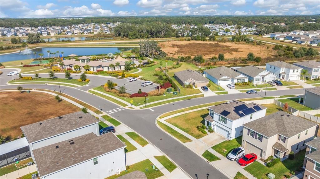 На продажу: $399,900 (3 спален, 2 ванн, 1961 Квадратных фут)