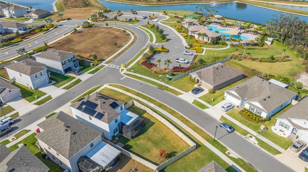 На продажу: $399,900 (3 спален, 2 ванн, 1961 Квадратных фут)