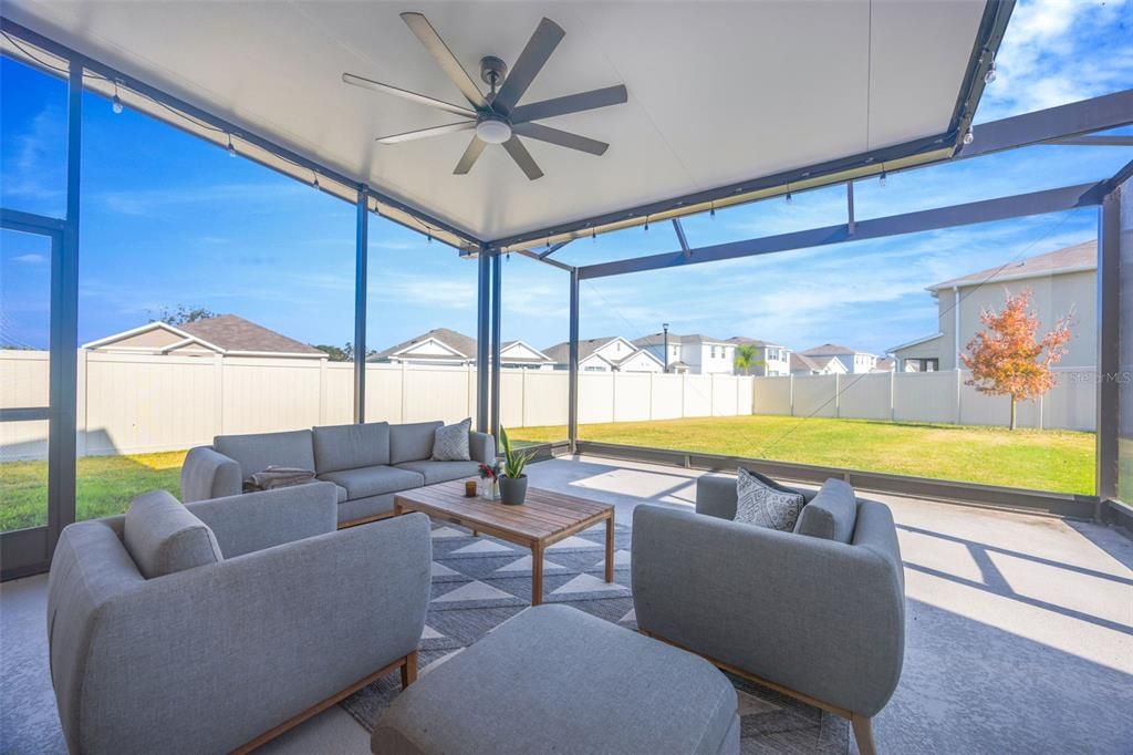 На продажу: $399,900 (3 спален, 2 ванн, 1961 Квадратных фут)