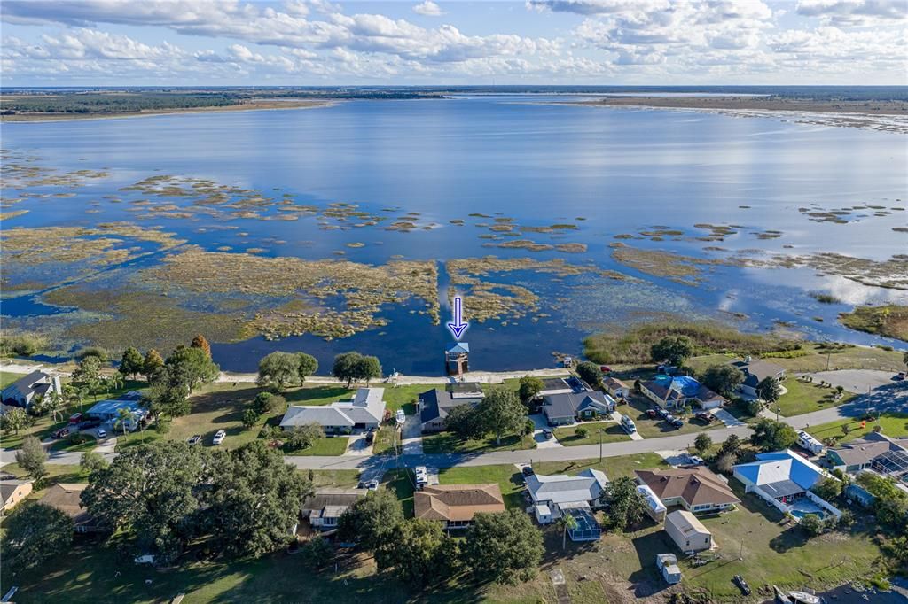 En Venta: $650,000 (3 camas, 3 baños, 2547 Pies cuadrados)