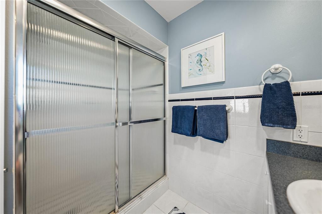 En Venta: $650,000 (3 camas, 3 baños, 2547 Pies cuadrados)