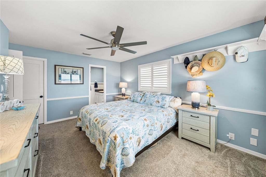 En Venta: $650,000 (3 camas, 3 baños, 2547 Pies cuadrados)