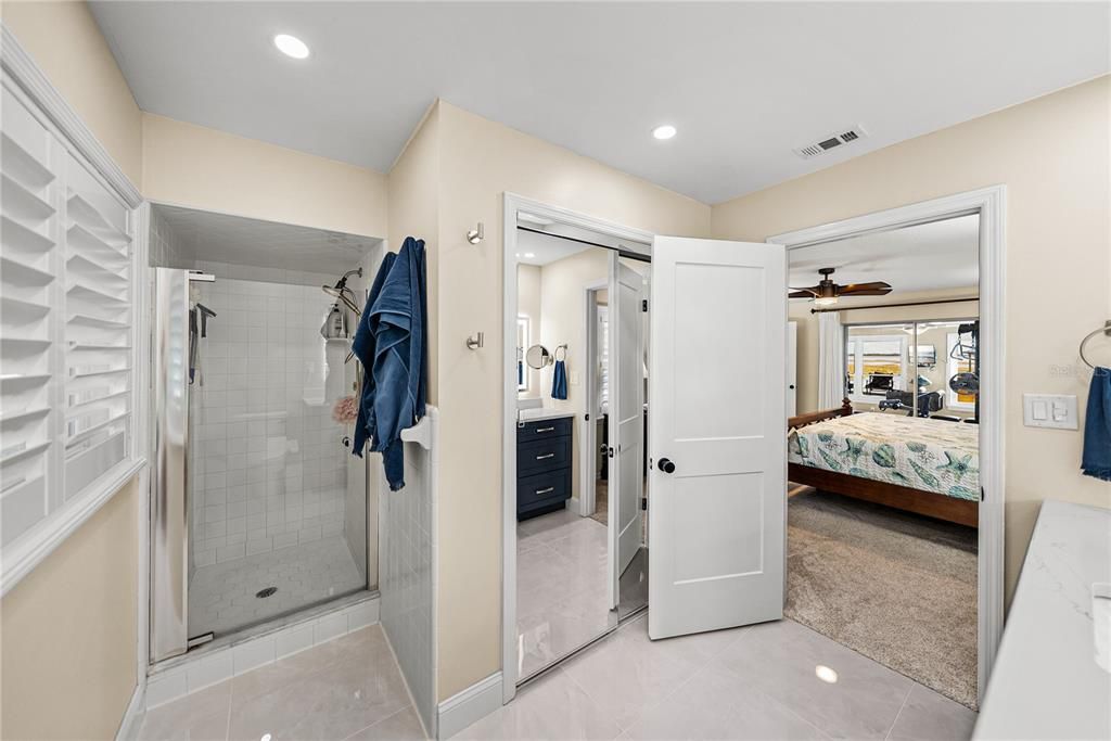 En Venta: $650,000 (3 camas, 3 baños, 2547 Pies cuadrados)