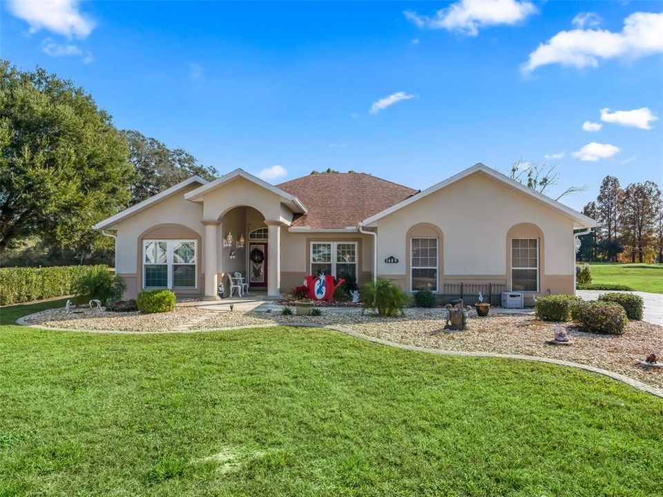 На продажу: $437,900 (3 спален, 2 ванн, 2236 Квадратных фут)