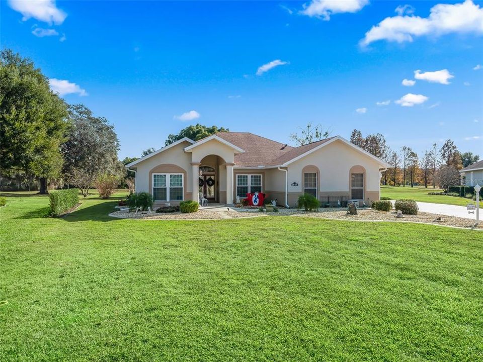 На продажу: $437,900 (3 спален, 2 ванн, 2236 Квадратных фут)