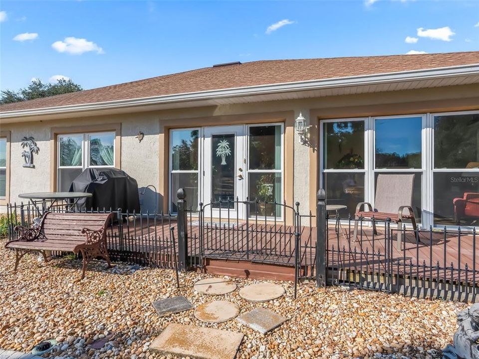 На продажу: $437,900 (3 спален, 2 ванн, 2236 Квадратных фут)