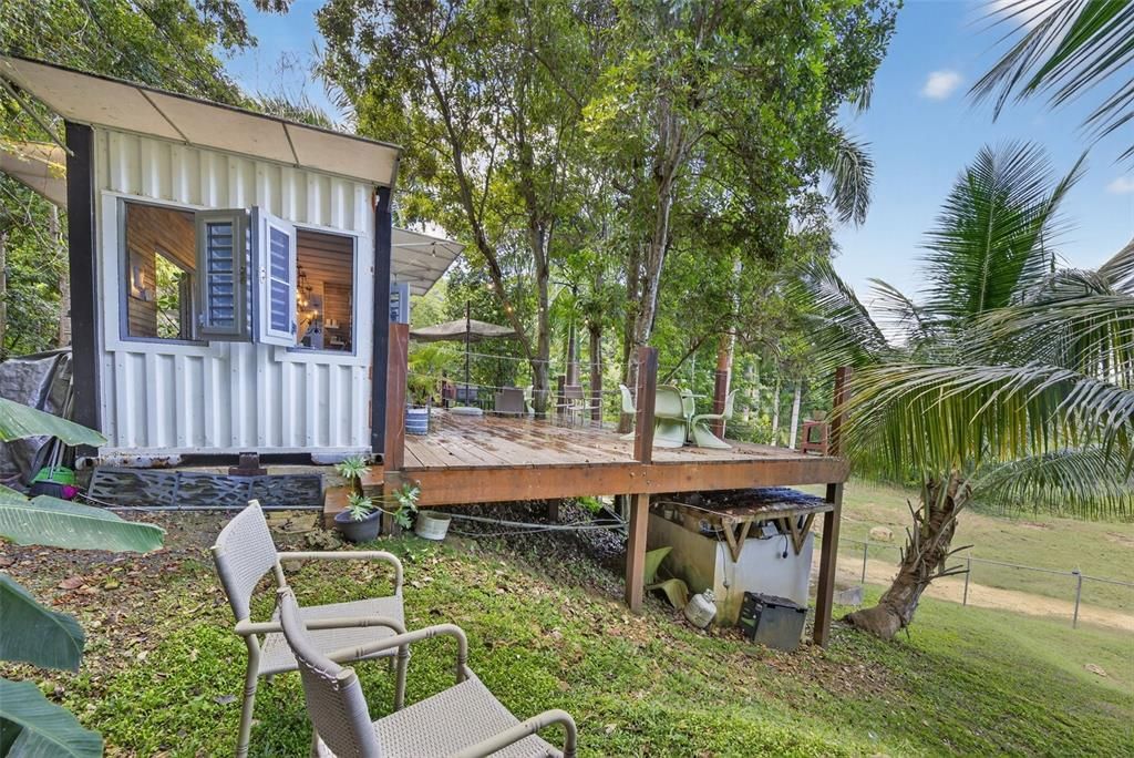 For Rent: $1,500 (1 beds, 1 baths, 700 Square Feet)