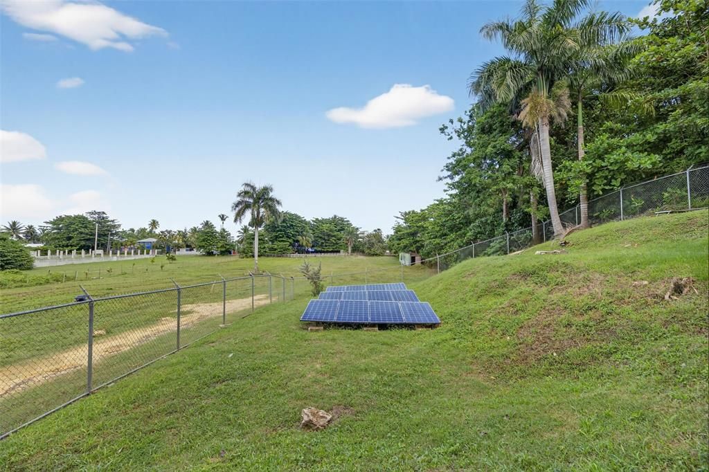 For Rent: $1,500 (1 beds, 1 baths, 700 Square Feet)