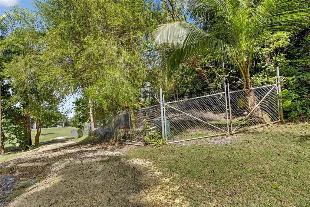 For Rent: $1,500 (1 beds, 1 baths, 700 Square Feet)