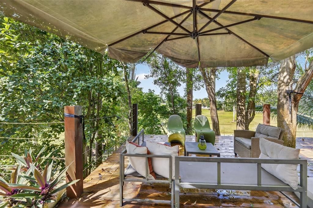 For Rent: $1,500 (1 beds, 1 baths, 700 Square Feet)