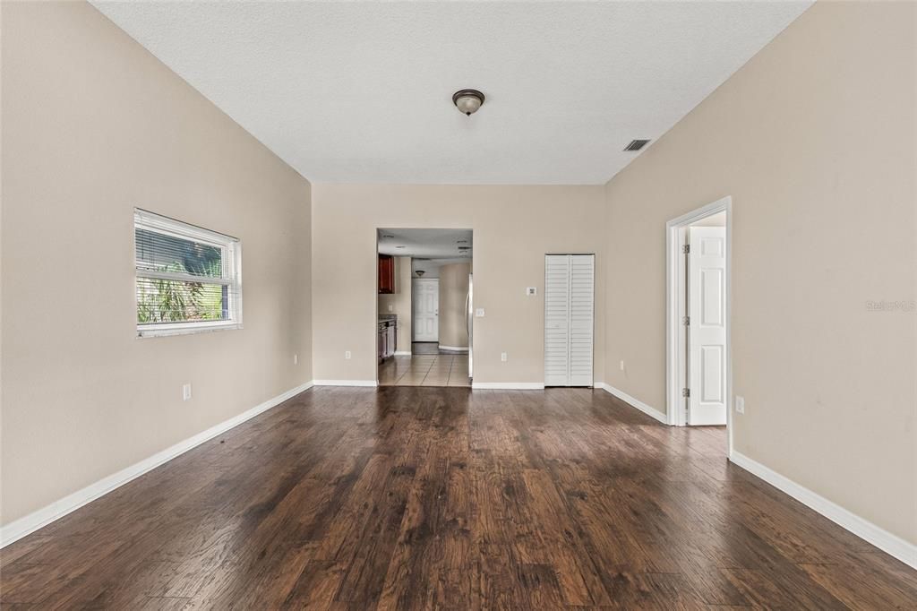 В аренду: $3,400 (3 спален, 2 ванн, 1566 Квадратных фут)