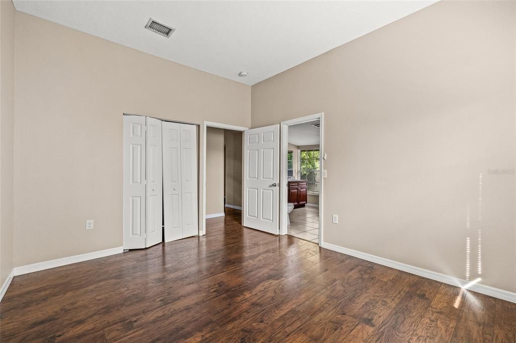 В аренду: $3,400 (3 спален, 2 ванн, 1566 Квадратных фут)