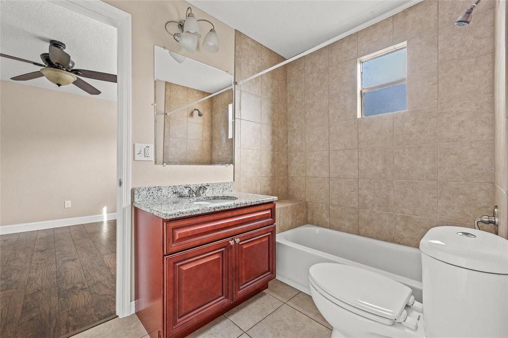 В аренду: $3,400 (3 спален, 2 ванн, 1566 Квадратных фут)