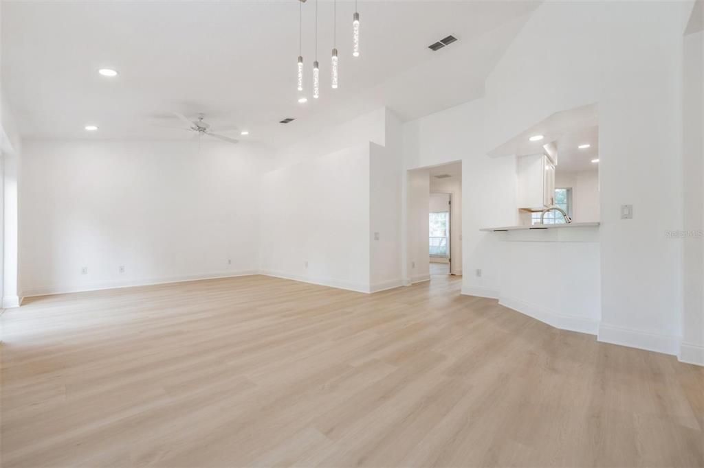 В аренду: $2,650 (3 спален, 2 ванн, 1248 Квадратных фут)