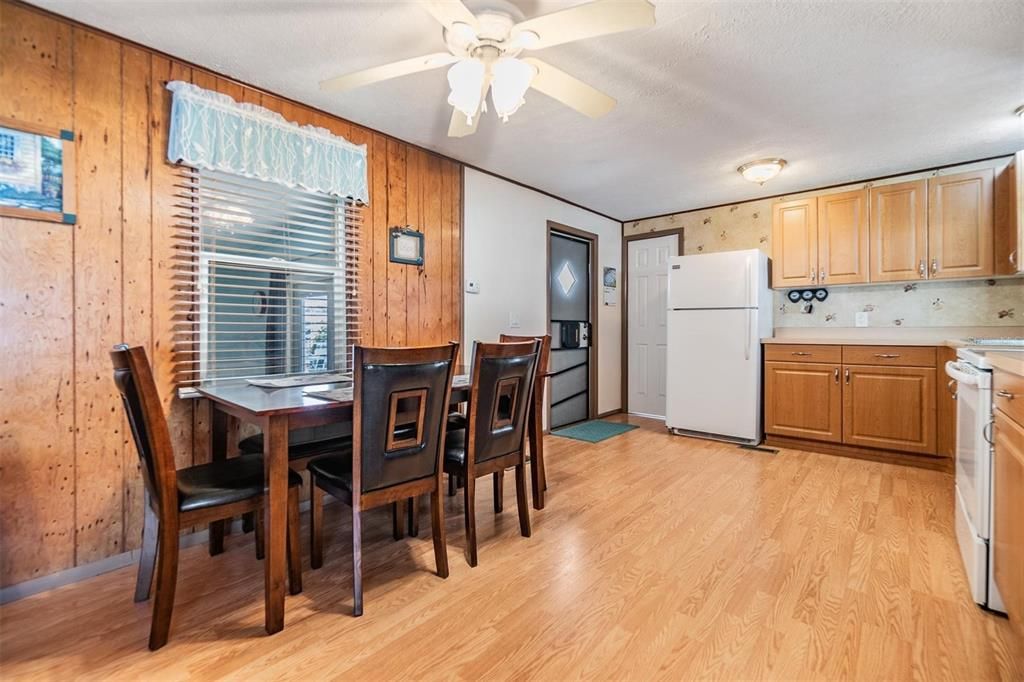 En Venta: $123,000 (2 camas, 2 baños, 985 Pies cuadrados)