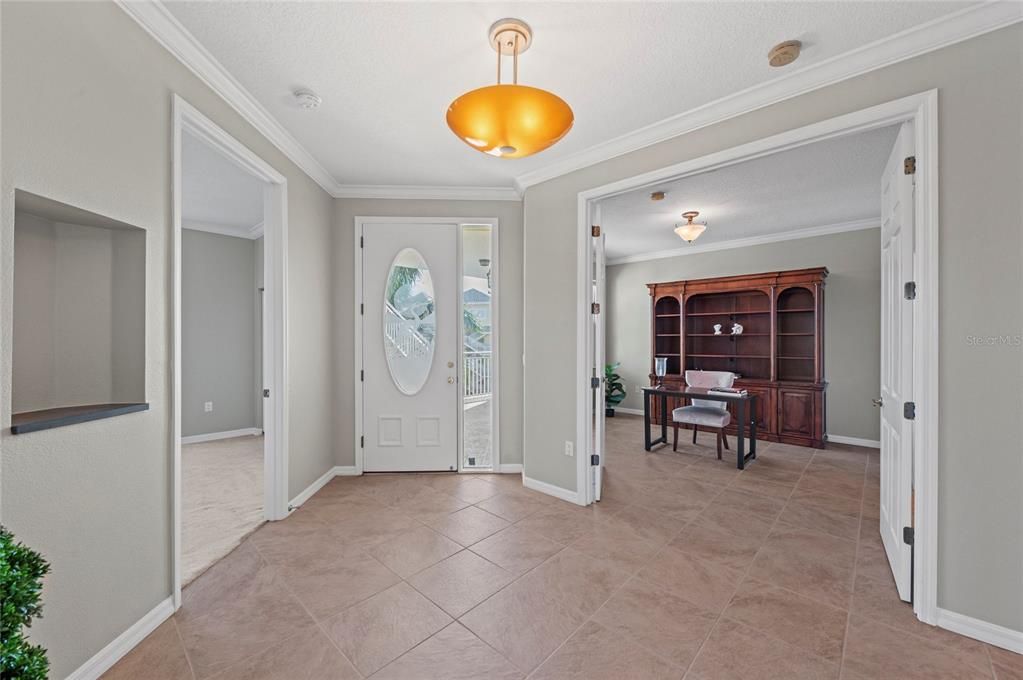 For Rent: $3,500 (3 beds, 3 baths, 2000 Square Feet)