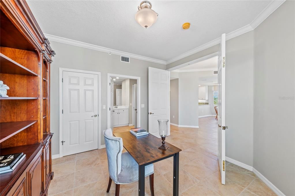 For Rent: $3,500 (3 beds, 3 baths, 2000 Square Feet)