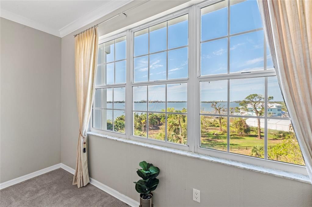 For Rent: $3,500 (3 beds, 3 baths, 2000 Square Feet)