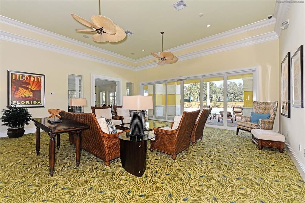 For Rent: $3,500 (3 beds, 3 baths, 2000 Square Feet)