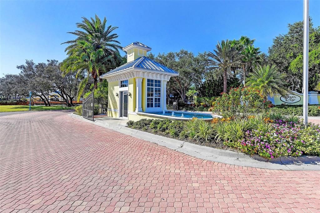 For Rent: $3,500 (3 beds, 3 baths, 2000 Square Feet)