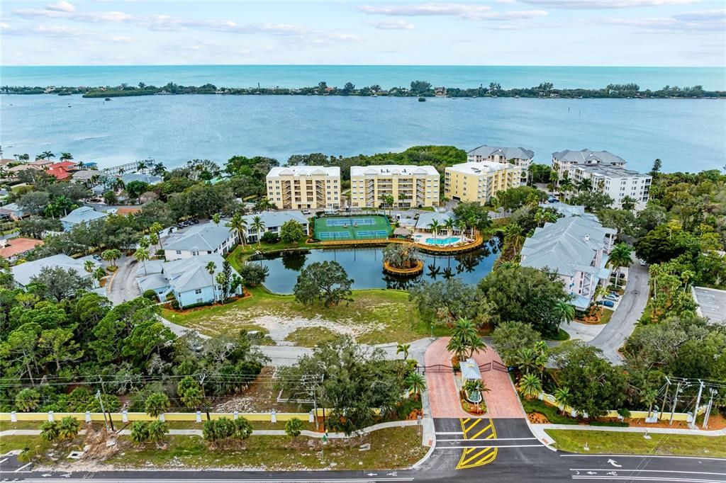 For Rent: $3,500 (3 beds, 3 baths, 2000 Square Feet)