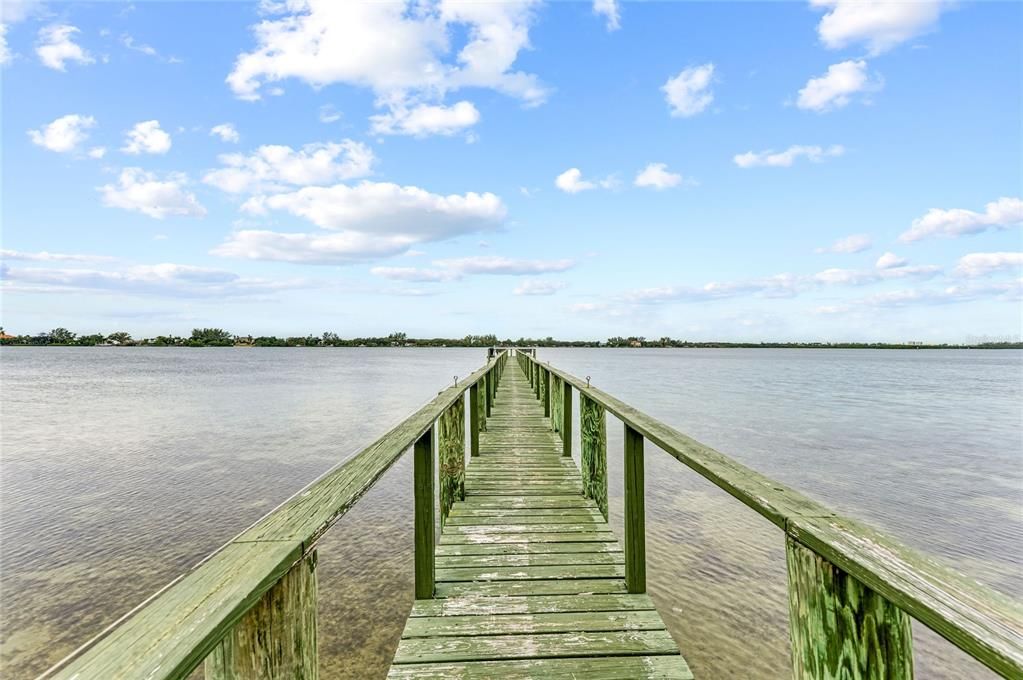 For Rent: $3,500 (3 beds, 3 baths, 2000 Square Feet)